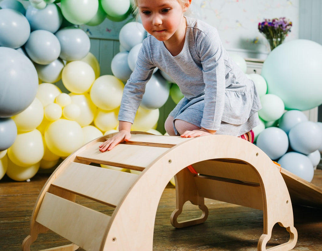 The Sway Rainbow Climber / Swing